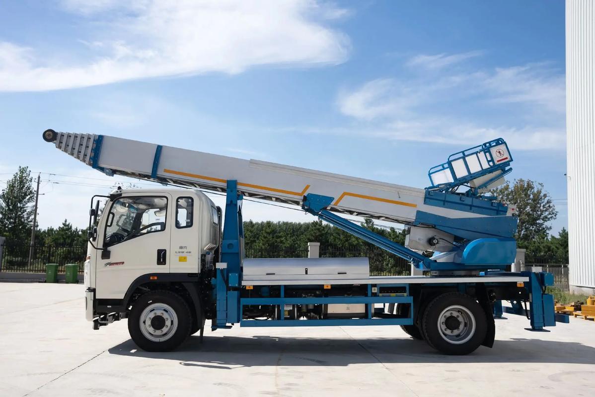 东阳云梯上料车租赁费用