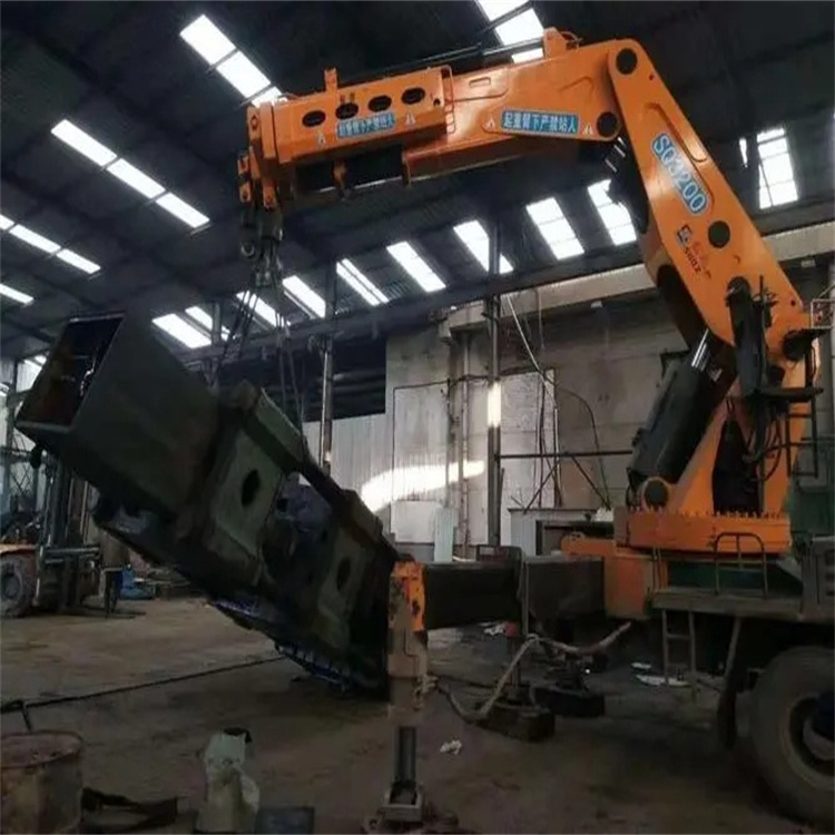 东阳130吨折臂吊车出租吊机租赁附近电话